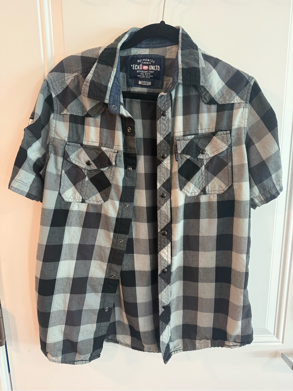 Ecko Unlimited Men’s Short-Sleeve Black & Gray Plaid Button-Down Shirt